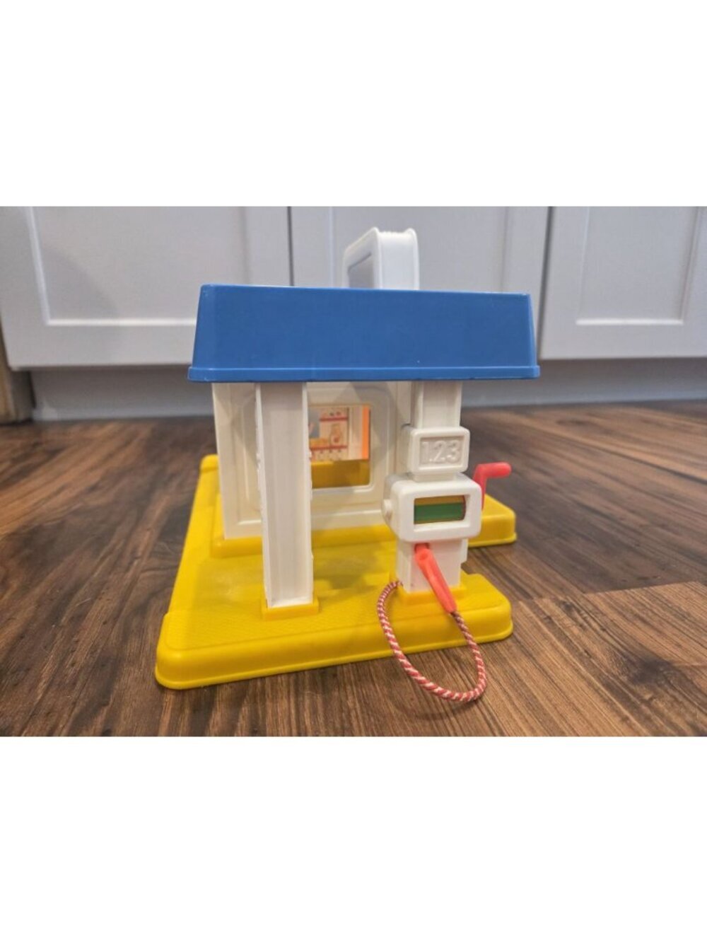 Vtg 1986 Fisher Price Little People Little Mart #2580 – Base & Girl Figure - Picture 4 of 15